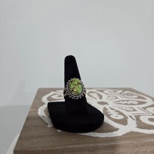 Elegant Green Silver Ring